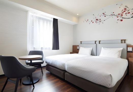 비아인 하카타구치