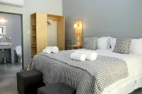 Bushbaby Lodge at Nkonyeni Hotels in Kholwane