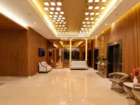 Hometel Alambagh Lucknow 러크나우 호텔