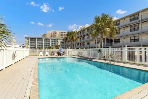 Gulf Beach Views! Beach Front Orange Beach Location!