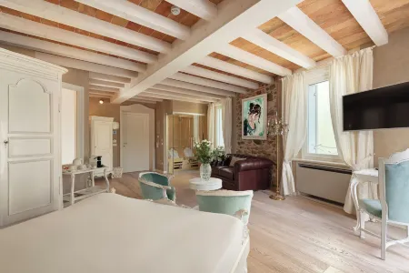 Regia Rosetta - Royal Rooms Borghetto Отели в г. Монцамбано