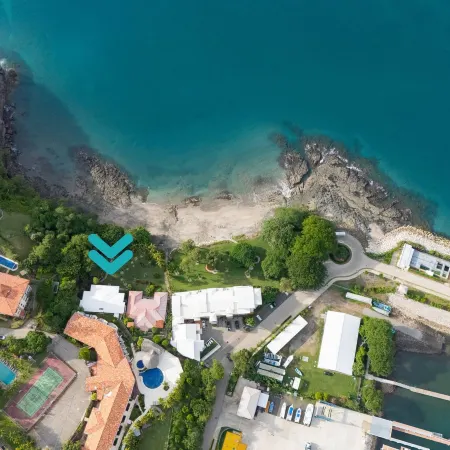 Seaside Hideaway – Walk to Playa Flamingo & Marina