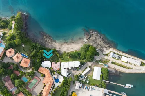 Seaside Hideaway – Walk to Playa Flamingo & Marina