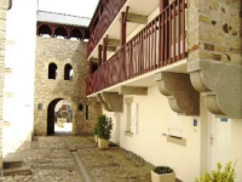 Apartments for 3 People