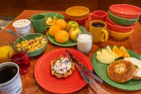 Best Western Plus Service Inn  Suites - breakfast