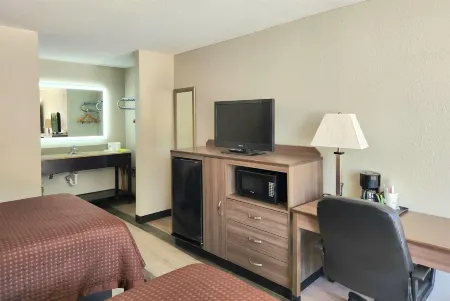 Days Inn by Wyndham Seguin TX