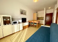 Apartment for Five with Balcony - Huoneistot