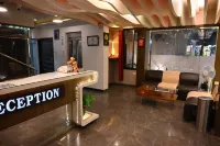 Hotel Shradha Saburi Palace