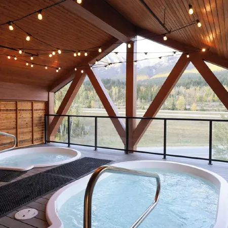 NEW Canmore Condo | 3BR, Hot Tub, Near Banff National Park, Mountain Views