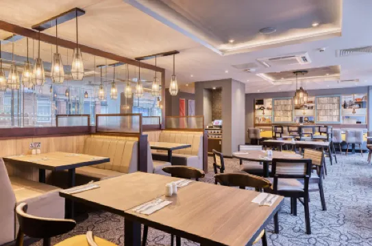 Premier Inn Cambridge (A14, J32) Hotel