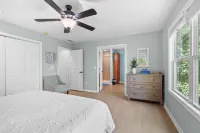 New! The Breeze at Lake Hartwell house w/ Dock