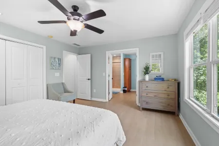 New! The Breeze at Lake Hartwell house w/ Dock