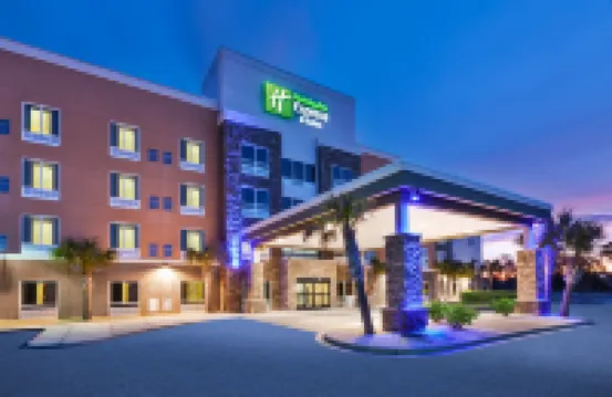 Holiday Inn Express & Suites SOUTHPORT - OAK ISLAND AREA by IHG Hotels in 