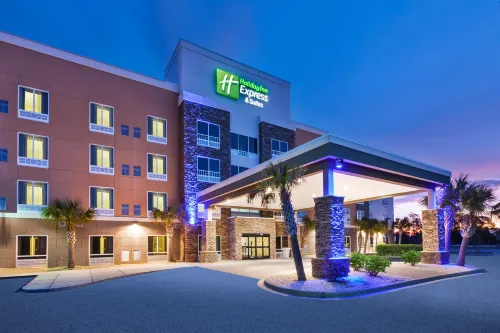 Holiday Inn Express & Suites SOUTHPORT - OAK ISLAND AREA by IHG