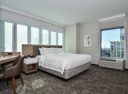 스프링힐 스위트 바이 메리어트 샬럿 업타운