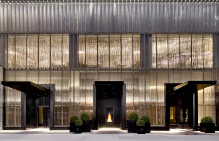 Baccarat Hotel New York Отели рядом с достопримечательностью «Institute for the Study of the Ancient World at NYU»