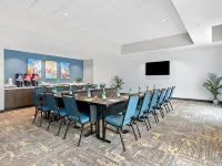 Hampton Inn & Suites by Hilton Chicago Medical District UIC Hotels near Douglas Park
