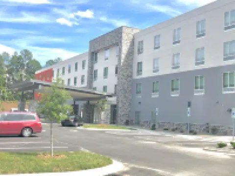 Holiday Inn Express & Suites RALEIGH AIRPORT - BRIER CREEK by IHG Hotels near My RDU Airport Shuttle