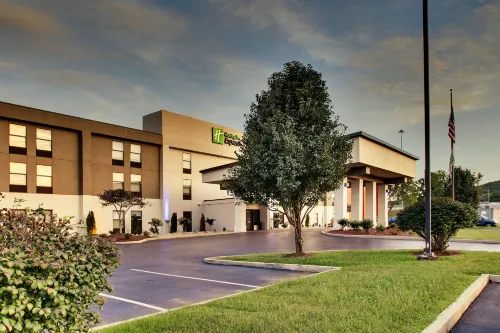 Holiday Inn Express HORSE CAVE by IHG
