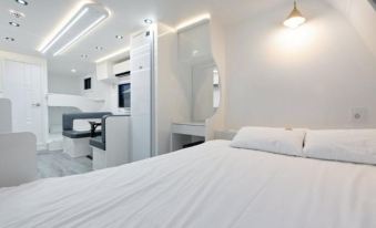 Pohang Uni's Sea Caravan Guryongpo Branch