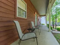 Hickory Hideaway - Communal Pool Access