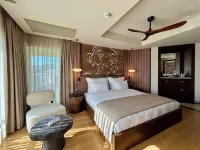 Mavilu Luxury Hotel - balcony