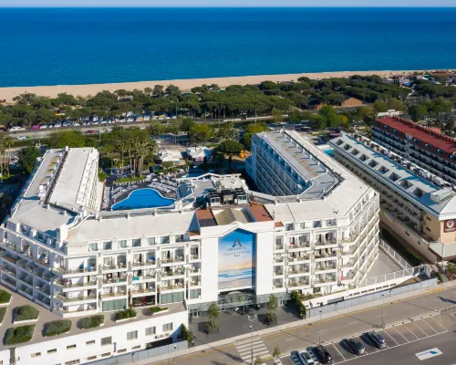 Aqua Hotel Aquamarina & Spa Hotels in Maresme