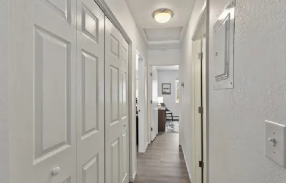 Peaceful Retreat w/Mountain Views