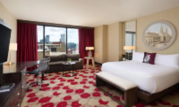 The Royal Sonesta Chicago River North