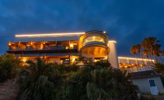 MAX CUBE Inami Seafront