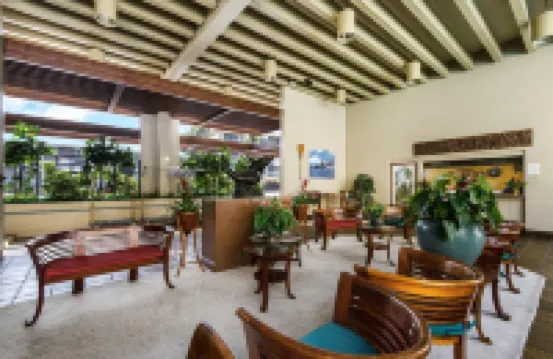 Kona Oceanfront Penthouse Condo: Remodeled, AC, Crashing Waves, Sunsets, Turtles