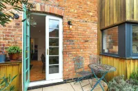 Tealby House Hotels in Rushcliffe District