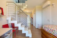 Lakefront Holiday Home