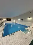 Banff Gate Mountain Resort - Pool