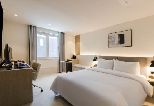 성신여대 우디 외관