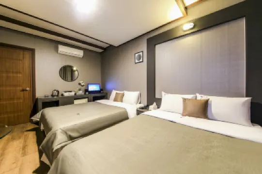 Yeongdong 32 Days Hotels in 