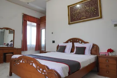 Collection O near Universitas Negeri Padang formerly Hotel Amra Отели в г. 