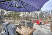 Family-Friendly Springfield Home w/ Yard! - Homestays