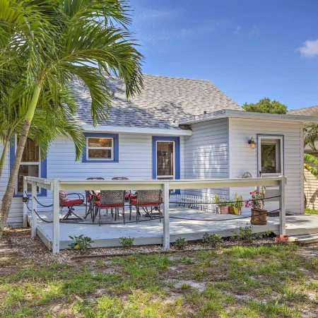 Lovely Cottage Near Downtown Stuart and Beaches