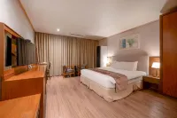 Hyunjin Tourist Hotel Hotels in Donghae-si