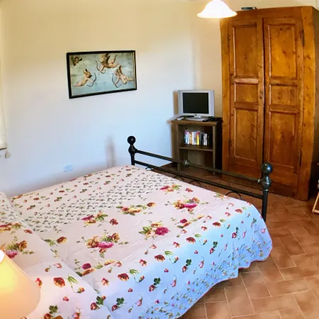Villa Sole Vini in the Heavenly Heart of Umbria on Top of the World sleeps 50