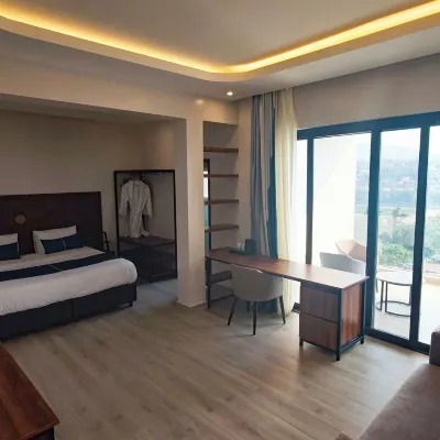 Akira Hotel Hotels near مركز انيما للفنون