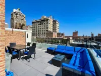 MAG MILE MEGA Entire Floor 4BD 4BA +Rooftop&Gym