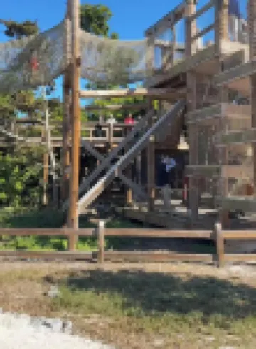 Tropical Sea, Private Studio/Near IMG and Beaches!