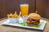 Cambria Hotel Louisville Downtown-Whiskey Row - breakfast
