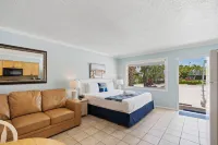 A Tropical Breeze Beach Club - Anna Maria Island