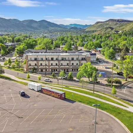 5 Mi to Red Rocks! Updated Home Near Hiking Trails