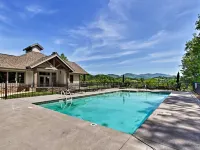 Chic Townsend Condo w/ Saltwater Pool! Hotels in Townsend