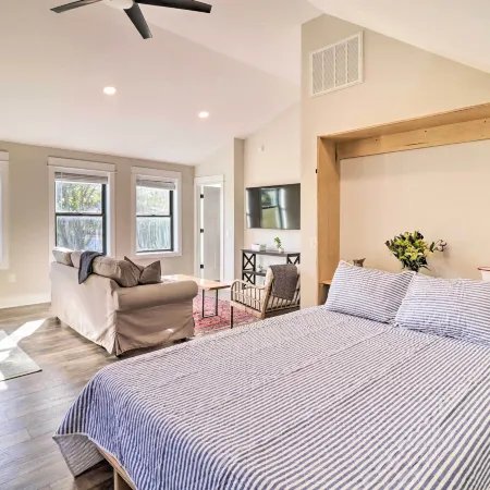 Bright Crozet Apartment w/ Mountain Views!