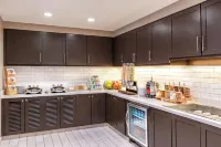 Residence Inn Worcester - breakfast